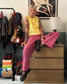 New favourite combo is red and yellow. Maybe I’m super late to this trend but it works so well with these trous. Trousers: @damsonmadder Shoes: @drmartens ✨ ausssie girl style, spring outfit, striped trousers, doc martens, Mary Janes, damson madder, summer style #docmartens #howtostyleit #jigsaw #monsoon #springstyle #londonstyle #summerstyle #ootd Doc Martens Mary Janes, Damson Madder, Striped Trousers, Autumn Outfits, Style Spring, Red And Yellow, Doc Martens, Girl Style, London Fashion