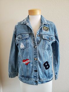 Forever 21 Womens Jean Jacket Blue Distressed Denim Button w/Patches Size Small. Condition is Pre-owned. Good condition but see pictures for more details! Trendy Denim Blue Jacket With Patches, Spring Grunge Denim Jacket With Patches, Ripped Denim Blue Button-up Jacket, Trendy Forever 21 Denim Jacket With Pockets, Womens Jean Jacket, Trendy Forever 21 Denim Jacket, Spring Distressed Denim Button-up Jacket, Forever 21 Trendy Blue Denim Jacket, Distressed Button-up Denim Blue Outerwear