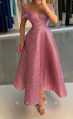 G3375 - Sexy & Hot A-Line Off Shoulder Sweetheart Ankle-Length Glitter – GUIUU Extravagant Outfits, Homecoming Dresses Bodycon, Glitter Gown, Classic Prom Dress, Simple Prom Dress Long, Illusion Wedding Dress, Prom Dresses Simple, Off Shoulder Wedding Dress, Graduation Gown