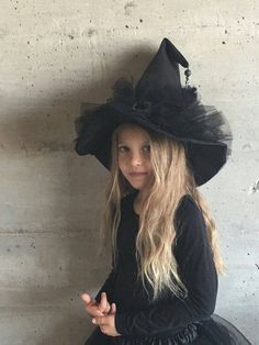 Witch Costume Diy, Mini Witch Hat, Witch Costumes, Forest Witch, Girls Costumes, Halloween Decorations Diy Outdoor, Witch Halloween Costume, Black Witch, Halloween Photoshoot