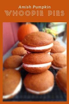 Amish pumpkin whoopie pies Amish Pumpkin Pie Recipe, Pumpkin Woopie Pies, Amish Whoopie Pie Recipe, Amish Fry Pies Recipe, Trailer Recipes, Pumpkin Custard Pie Recipe, Fried Pies Recipe, Whoopie Pies Recipe