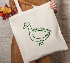 Silly Goose Tote Bag Painted Tote Bag Ideas Easy Patterns, Simple Tote Bag Design, Bag Painting, Canvas Bag Design, Funny Tote Bags