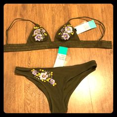 Cheeky Bottoms. New With Tags. H&m Swimwear For Spring Pool Time, H&m Swimwear For Spring Poolside, H&m Fitted Swimwear For Spring, Green And Purple, Army Green, Womens Swim, Floral Pattern, H&m, Tags