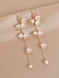 Fairytale Earrings, Ethereal Jewelry, Bead Decor, Flower Drop Earrings, Fancy Jewellery, Jewelry Lookbook, Fancy Jewelry, Girly Jewelry, Dream Jewelry