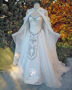 Gaun Abad Pertengahan, Stella York, Fantasy Dresses, Fantasy Wedding, Fantasy Gowns, فستان سهرة, Fairytale Dress, Fantasy Dress, 2019 Fashion