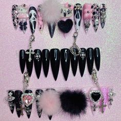 Hallow Nails, Pink Y2k Nails, Trashy Nails, Horror High, Pink Black Nails, Nails Bling, Nail Color Trends, Y2k Nails