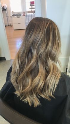 Brown Light Brown Balayage, Super Light Brown Hair With Blonde Highlights, Soft Balayage Bronde, Natural Balayage On Light Brown Hair, Light Baliage On Brown Hair, Light Brown Subtle Balayage, Balayage In Light Brown Hair, Light Brown With Babylights, Balayage Hair On Light Brown Hair