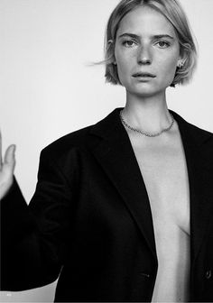 Camilla Deterre, Alexandra Nataf, Unconditional Magazine, You're Hired, Kort Bob, Short Blonde, Cut My Hair, Hair Envy, Grunge Hair