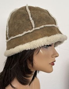 UGG Sheraling Sheep Skin Bucket Hat Leather Tan Designer Fashion Winter Fur Chic | eBay Bucket Hat Leather, Winter Outfit Accessories, Leather Bucket Hat, Cream Bags, Sheep Skin, Fall Hats, Winter Chic, Fur Hat, Unique Boutique