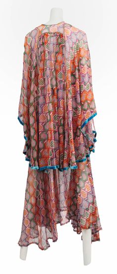 Thea Porter Printed Ensemble | From a collection of rare vintage suits, outfits and ensembles at https://www.1stdibs.com/fashion/clothing/suits-outfits-ensembles/ Handkerchief Hem Skirt, Suits Outfits, Hippy Chic, Vintage Suits, Fashion Revolution, Handkerchief Hem, Hem Skirt