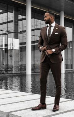 Brown Suits For Men, Mens Fashion Suits Formal, Pants Custom, Outfit 2020, Groom Tuxedo, Dress Suits For Men, Wedding Groomsmen, Business Casual Outfits For Work