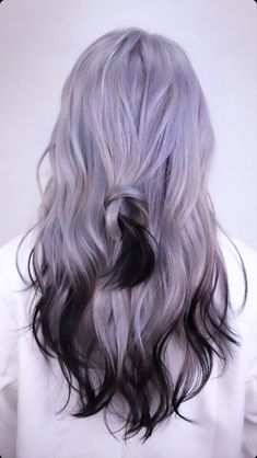 Fairy Hair Colors, Ghost Hair Color, Cool Hair Dye Ideas For Blondes, Anime Hair Dye Ideas, White Hair With Black Tips, Natural Haircolour, White Pink Hair, Black Tips, Hair Color Streaks