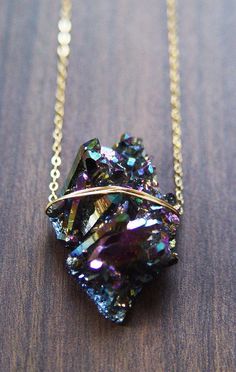 ON SALE Titanium Druzy Gold Necklace by friedasophie on Etsy Tired Outfit, قلادات متدلية, Druzy Necklace, Crystal Shapes, A Necklace, Bijoux Diy, Pretty Jewellery, Bling Bling, Cute Jewelry