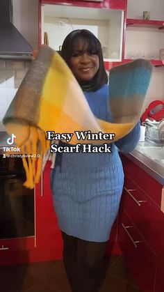 Headwrap Winter Outfit, Fall Headwrap Outfit, Winter Scarf Head Wraps, Blanket Wrap Outfit, Winter Outfits With Scarfs Ideas, How To Wrap Scarf, How To Wrap A Scarf, Diy Hooded Scarf, Scarf Hacks