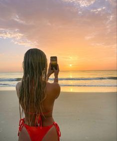 Beach Insta Pics Aesthetic, Summer Profile Pictures, Cute Summer Pics, Florida Girl Aesthetic, Cute Summer Pictures, Vacation With Friends, Beach Vacation Pictures, Swimsuit Inspo, Beach Instagram Pictures