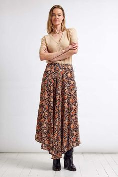 The dana skirt is a soft a-line that falls just below the knee. this classic 70's shape looks great with knee high boots and a fitted knit for a wintery look then in summer with sandals and a cami.    100% viscose Versatile Midi Skirt For Spring, Versatile Midi Maxi Skirt For Spring, Viscose Flowy Maxi Skirt With Lining, Flowy Long Viscose Skirt, Relaxed Viscose Maxi Skirt With Lining, Flowy Viscose Lined Skirt, Flowy Lined Skirt Made Of Viscose, Summer Flared Skirt In Viscose, Summer Viscose Maxi Skirt With Lining