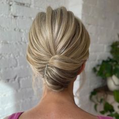 Sleek Mother Of The Bride Hair, Mother Of The Bride Updo Hairstyles Short Hair, Mother Of The Bride Bob Hairstyles, Mother Of The Bride Updo Hairstyles, Short Hair Mother Of The Bride Styles, Updo Mother Of The Bride, Mother Of The Groom Updos, Mother Of The Bride Updos, Hair Mother Of The Bride