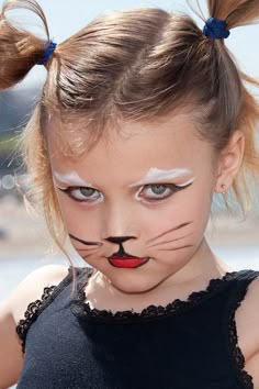 kitty cat | Flickr - Photo Sharing! Cat Face Halloween, Kitty Face Paint, Face Painting Easy, Kids Face Paint, Simple Face, Face Painting Halloween, Face Painting Designs, Halloween Costumes Makeup