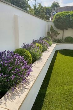 the garden is neatly trimmed and ready to be used as a planter or bed