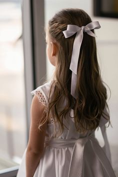 Discover 22 trending kids hairstyle ideas for 2025, perfect for boys and girls. From easy styles to black natural hair looks, braids, and cute wedding styles, we've got hairstyles for every occasion. Find inspiration for kids hairstyles that are perfect for school, mixed hair, and more! Hairstyle For Kids Girl For Wedding, Jr Bridesmaid Hair, Girls Wedding Hairstyles Kids, Got Hairstyles, Kids Wedding Hairstyles, Medium Length Kids Hairstyles, Long Hair Kids Hairstyles