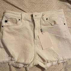 New With Tags Kancan White Denim Shorts, Size Medium. Smoke Free Hone. White High Waist Denim Shorts, White High Rise Denim Jean Shorts, White High-rise Denim Jean Shorts, White Jeans Shorts For Day Out, White Short Jeans For Day Out, White Short Length Jeans For Day Out, White Denim Cutoff Bottoms, White Cutoff Jean Shorts For Day Out, Mid-rise White Jean Shorts For Day Out