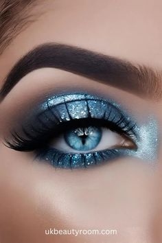 Blue Inner Corner Eyeshadow, Blue Inner Corner, Inner Corner Eyeshadow, Corner Eyeshadow, Makeup Instructions, Blue Make Up, Colourpop Eyeshadow, Makeup Images, Cute Eye Makeup