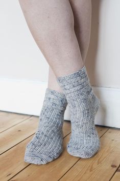 Socks Crochet Pattern, Socks Crochet, Cosy Socks, Bed Socks, Socks Pattern, Crochet Socks, Shawl Patterns, Autumn Drives, Shawl Crochet Pattern