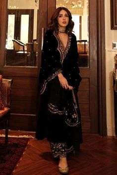 Shop for Sureena Chowdhri Black Silk Velvet Fiza Embroidered Kurta Palazzo Set for Women Online at Aza Fashions Velvet Suits Women Indian, Sureena Chowdhri, Velvet Suit Design, Black Velvet Suit, Embroidery Zardozi, Suits For Women Indian, Wedding Outfits For Women, Kurta Palazzo Set, Velvet Embroidery