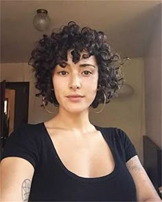 Amazon.com : Short hair styles for women over 60 Kręcony Bob, Haircuts Curly, Curly Hair Types, Tattoos Unique, Curly Haircuts, Short Bob Haircuts