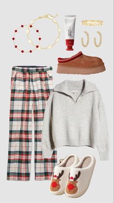 Cute Artistic Outfits, Cute Fall And Christmas Outfits, Christmas Pjs Outfit Ideas, Christmas Aesthetic Clothing, Christmas Fits Ideas, Cute Fits For Christmas, Preppy Christmas Outfits For School, Xmas Outfits Aesthetic, Christmas Outfits Teen Girl