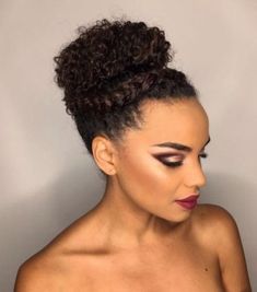 Natural Hair Wedding, Wedding Hairstyles Tutorial, Wedding Hairstyles Bride, Girls Natural Hairstyles, Trendy Wedding Hairstyles, Natural Hair Updo, Penteado Cabelo Curto, Curly Hair Tips, Makati