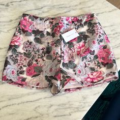 Lovers + Friends Brocade Floral Shorts. Zip Back. Size Large Feminine Floral Print Short Bottoms, Feminine Floral Print Short Length Bottoms, Pink Floral High-waisted Shorts, Pink Floral Print High-waisted Shorts, Pink Floral Print Short Bottoms, Friends Shorts, Floral Shorts, Lovers And Friends, Womens Shorts