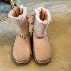 Pink Bailey Bow Uggs Like New Only Worn Around The House. Size 7 Pink Bow Uggs Aesthetic, Uggs With Pink Ribbon, Uggs Bow Pink, Pink Bailey Bow Ugg, Brown Uggs With Pink Bow, Pink Bailey Bow Uggs, Baily Bow Pink Uggs, Bow Uggs, Bailey Bow Uggs