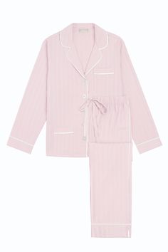 Where the finest cotton and sophisticated tailoring meet. Restful nights await in our breathable, OEKO-TEX® certified fabric. Caitlin Wilson Design, Soft Cotton Pajamas, Cotton Pajama Set, Sleep Accessories, Cotton Pajamas, Perfect Night, Cotton Pajama Sets, Silk Robe, Tapered Trousers