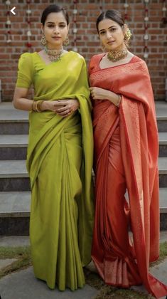 Bridal Sarees South Indian, New Saree Blouse Designs, Indian Saree Blouses Designs, Indian Fashion Saree, Saree Designs Party Wear, Blouse Saree, Saree Photoshoot, Elegant Blouse Designs