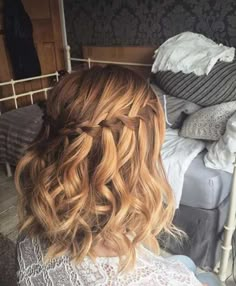 Professional Updos, Updos Easy, Easy Formal Hairstyles, Hairstyles Simple, Easy Updo, Elegant Updos, Fishtail Braid, Short Braids, Peinados Fáciles Para Cabello Corto