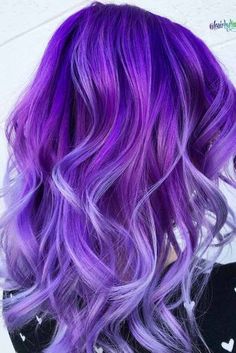 Vibrant Purple Hair Ombre, Painting Hair, Hair Dye Tips, Purple Ombre Hair, Colored Hair Tips, Fancy Hair, Cute Hair Colors, Hair Color Unique, Purple Highlights