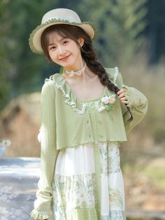 The price is for a cardigan only, others are not included.  Garment Size   	 		 			Size 			S 			M 			L 		 		 			Full Length 			35 			36 			37 		 		 			Bust 			88 			92 			96 		 		 			Sleeve Length 			61.5 			62.5 			63.5 		 		 			Hem Circumference 			96 			100 			104 Cute Long Sleeve Summer Sweater, Cute Long Sleeve Spring Cardigan, Cute Long Sleeve Summer Cardigan, Cottagecore Long Sleeve Spring Sweater, Cottagecore Long Sleeve Sweater For Spring, Cute Green Cardigan For Spring, Green Long Sleeve Cardigan For Spring, Cute Green Spring Cardigan, Green Cottagecore Tops For Spring