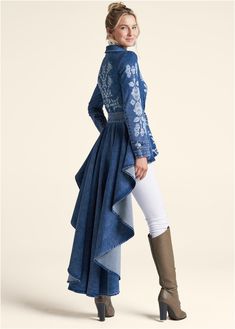 Denim Trench Coat, Denim On Denim, Denim And Lace, Fantasy Fashion, Mode Inspiration, Upcycle Clothes, Costume Design, Denim Fashion