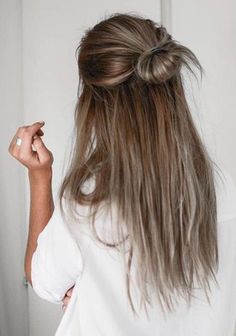 Five Minute Hairstyles, Lazy Day Hairstyles, 5 Minute Hairstyles, Penteado Cabelo Curto, Brown Blonde Hair, Everyday Hairstyles, Winter Hairstyles, Grunge Hair, Hairstyles With Bangs