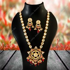 This is a stunning handmade necklace perfect for high end Jewelry Collector, a keeper in Traditional Vintage Indian/Pakistani Bridal jewelry and a Luxury Gift for your Daughter, Sister or Wife on Wedding or Anniversary. Perfect for any type of occasions, weddings And celebrations and a beautiful & memorable gift for weddings and special occasions. -Item Code:-L2667 -Polki Diamond Flower Necklace Set with Earrings. -Gold Plated Set with Kundan Stones which shine like Polki Diamonds. -Metal: Gold plated brass -Earrings are 55mm long & 22mm wide approx -Push Back Earrings -Necklace length with pendant 12" approx excluding adjustable dori/cord -Quantity:- One Necklace Set Please see more different designs here:- https://www.etsy.com/in-en/shop/LUCKYJEWELSART?ref=seller-platform-mcnav I make ev Luxury Meenakari Bridal Necklace Pendant, Luxury Bridal Meenakari Pendant Necklace, Luxury Pearl Necklace With Meenakari, Luxury Meenakari Pendant Bridal Necklace, Diamond Flower Necklace, Pakistani Bridal Jewelry, Kundan Necklace, Kundan Necklaces, Necklace Pearl