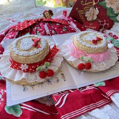 Embrace the charm of summer with our cute strawberries pink/red polka-dot bowknot sweet straw hat. This delightful accessory is perfect for adding a touch of kawaii flair to your outfit. Crafted from high-quality straw, this hat features an enchanting strawberry theme, complete with a large, elegant bowknot. Whether you're heading to a picnic, beach, or simply enjoying a sunny day out, this hat promises both style and comfort. Its lightweight and breathable design ensures you stay cool while loo Strawberry Aesthetic Fashion, Strawberry Themed Outfit, Strawberry Shortcake Hat, Strawberry Fashion, Strawberry Accessories, Strawberry Outfit, Whimsical Aesthetic, Strawberry Theme, Vanellope Von Schweetz