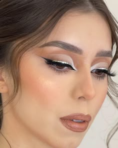 Social Glam Makeup, Gold Makeup Looks, Glam Wedding Makeup, Eye Makeup Styles, Formal Makeup, Fall Makeup Looks, Soft Glam Makeup, Glamour Makeup, Eye Makeup Art