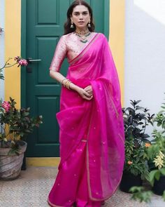 Aditi Pink Organza Silk Saree , Lace work, Stylish Contrast Blouse Work, Wedding | eBay भारतीय दुल्हन संबंधी, Pink Sari, डिजाइनर कपड़े, Aditi Rao Hydari, Aditi Rao, Organza Silk Saree, Indian Saree Blouses Designs, Simple Sarees, Indian Fashion Saree