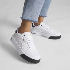 They are quite thin but it fulfills its function that does not bring where the heel goes so how you put them on it does not matter😅 Are 5 pairs arrived in 8 days. Puma Carina Sneakers Outfit, Puma Cali Sneakers Outfit, Puma Sneakers Womens Outfit, Puma Carina Sneakers, Puma Cali Sneakers, Puma Sneakers Womens, Court Outfit, White Puma Sneakers, Puma Cali