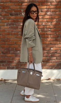 Capsule Wardrobe Women, Meeting Outfit, Spring Work Outfits, Summer Work Outfits, Looks Street Style, Casual Chic Outfit, Mode Inspo, Blazer Outfits, Professional Outfits