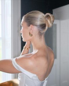 Party Hair Inspiration, Slicked Back Hairstyles, Sleek Bun Hairstyles, Hairstyles For Layered Hair, High Bun