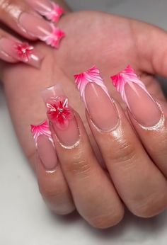 Simple Airbrush Nails, Ombre Nails With Flowers, Garden Nail Art, Winter Nail Art Designs, Spring Acrylic Nails, Nail Drawing, Sassy Nails