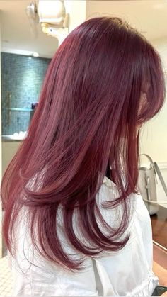 Dark Red Hair Pale Skin, Cranberry Red Hair, Deep Red Hair Color, Raspberry Hair, Make Up Color, Cherry Hair Colors