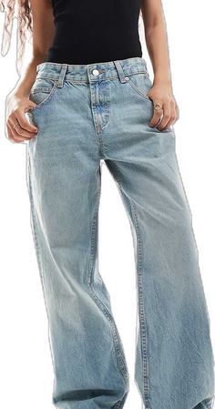 Light Blue Relaxed Fit Full Length Jeans, Baggy Light Wash Straight Leg Jeans, Light Wash Baggy Straight Leg Jeans, Casual Faded Flare Jeans With Pockets, Light Wash Relaxed Fit Cropped Cargo Jeans, Baggy Light Wash Cargo Jeans, Baggy Light Wash Straight Leg Cargo Jeans, Baggy Light Wash Cargo Jeans With Straight Leg, Baggy Light Wash Flare Jeans With Pockets